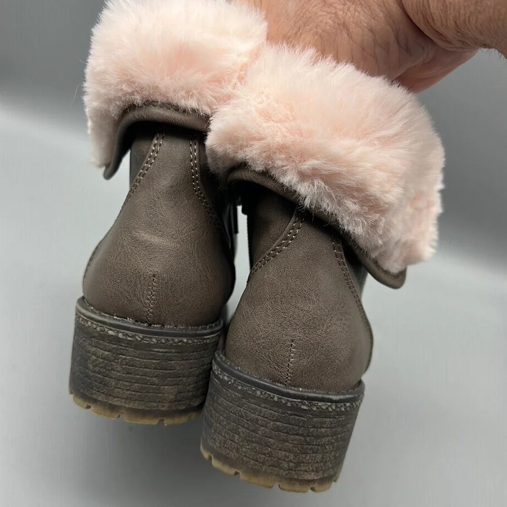 Justice taupe with faux fur girls youth hiking boots size 1